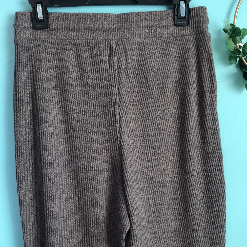 Express Soft Ribbed Lounge Pants - Picture 6 of 9